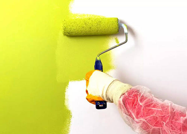 乳胶漆墙面刷油漆行吗