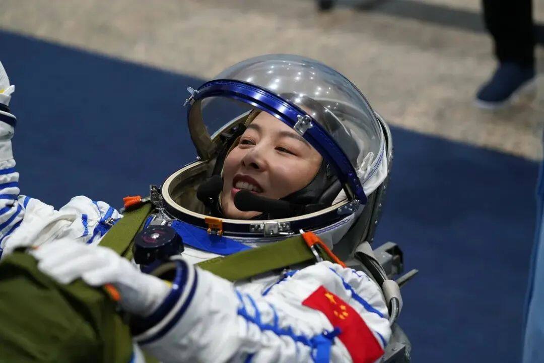 我国有三名女航天员!神舟14号指令长会是谁?会带女航天员吗?