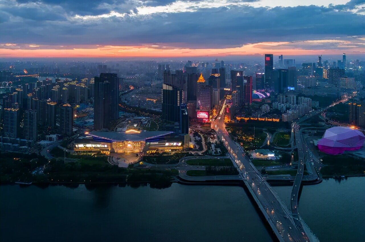 中国先进重工业城市排名：上海、西安、成都、沈阳、天津高山仰止