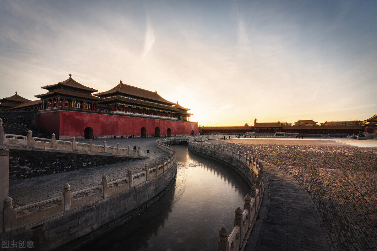 推荐国内的十大世界级美景，个个都是超乎寻常的美景，此生必去