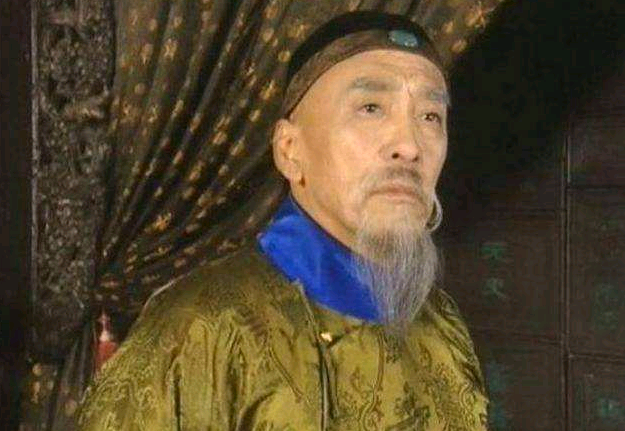 新疆地区的面积那么大,为何省会只能选择在乌鲁木齐?